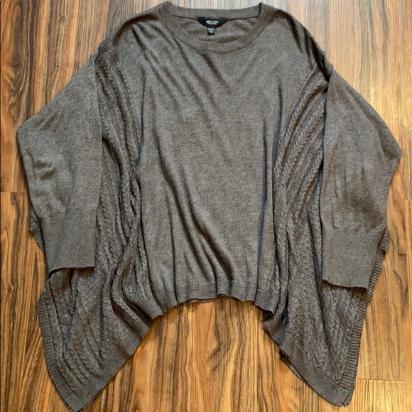 NWOT Simple Vera Cape Sweater - Picture 2 of 5